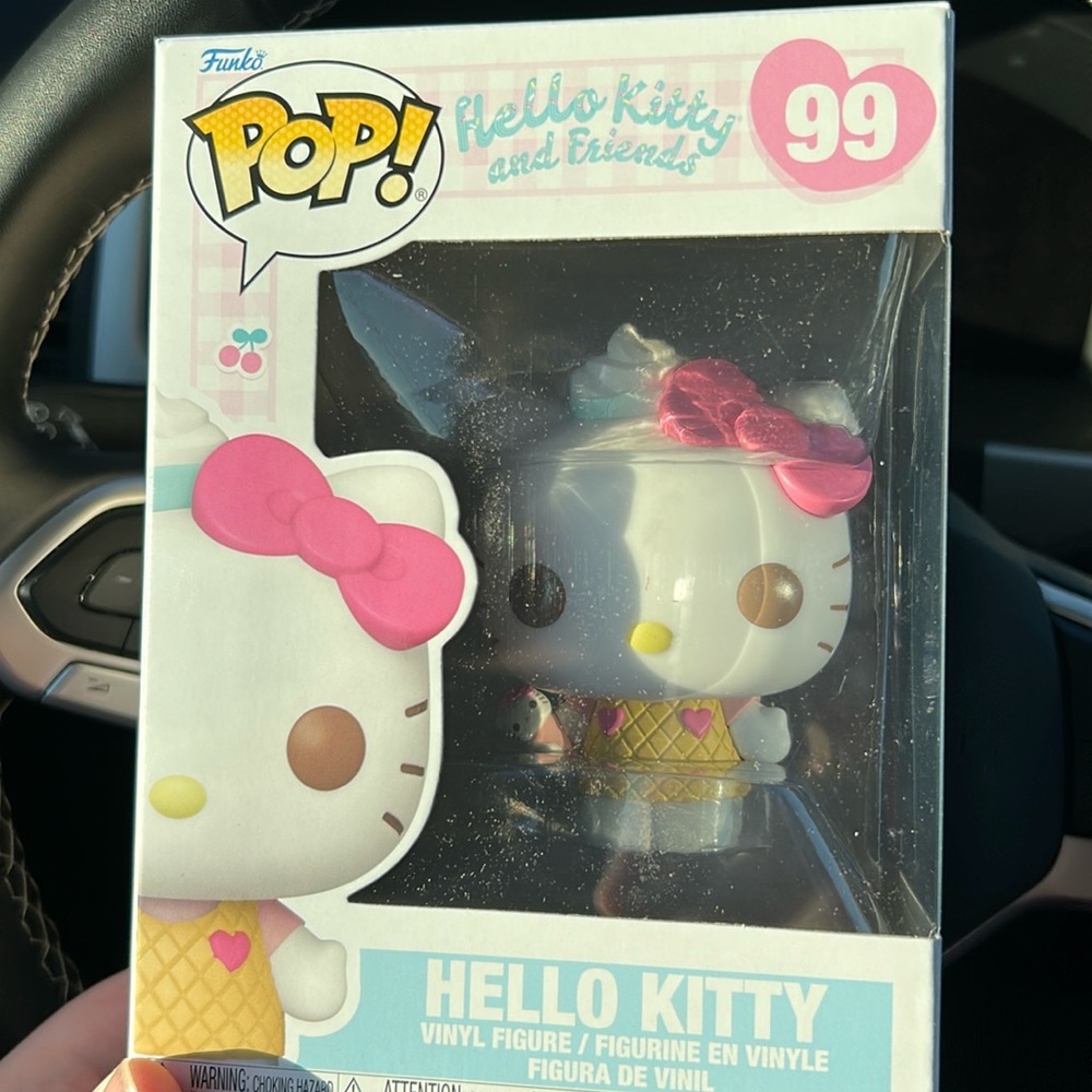 Hello Kitty Pop